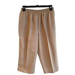 BONWORTH, WOMENS, TAN CAPRIS. ELASTIC WAIST, SIDE POCKETS, LEG SLIT. SIZE L
